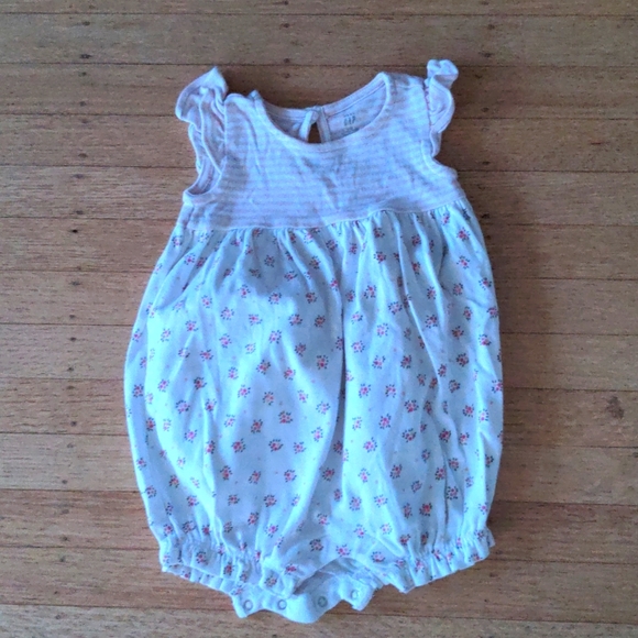 Short sleeved onesie - Picture 1 of 2